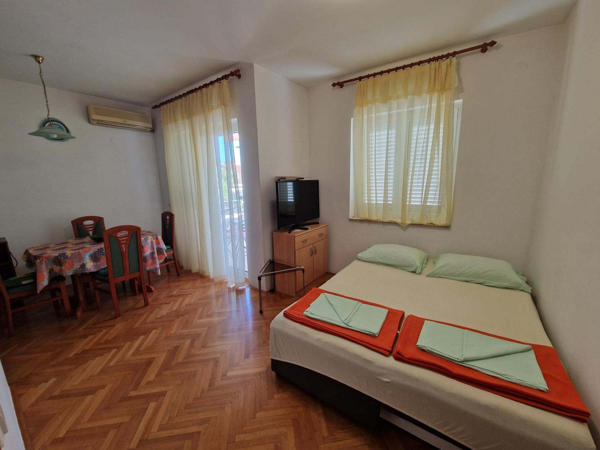 Apartment Zeleni Драмал Екстериор снимка