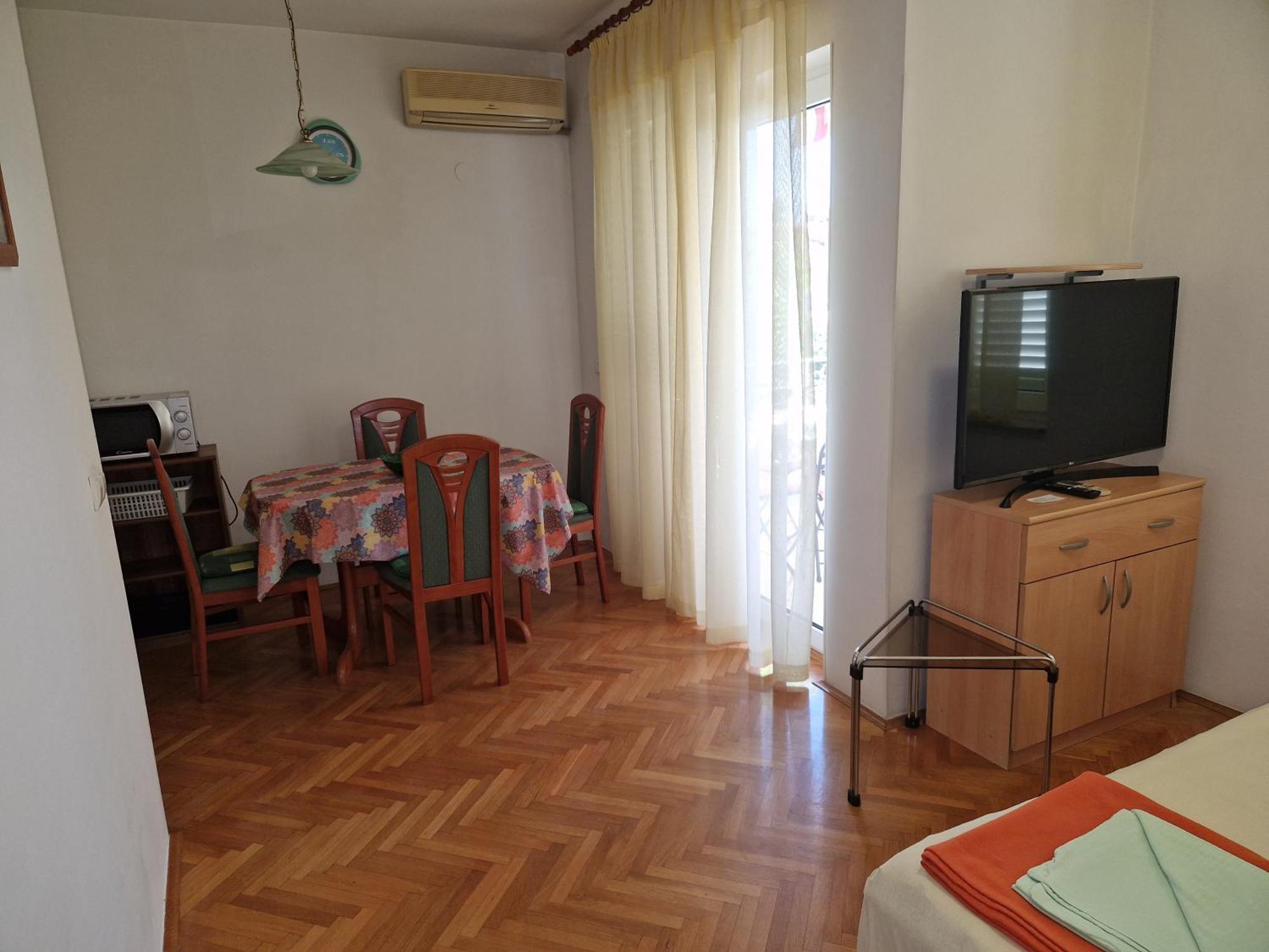 Apartment Zeleni Драмал Екстериор снимка